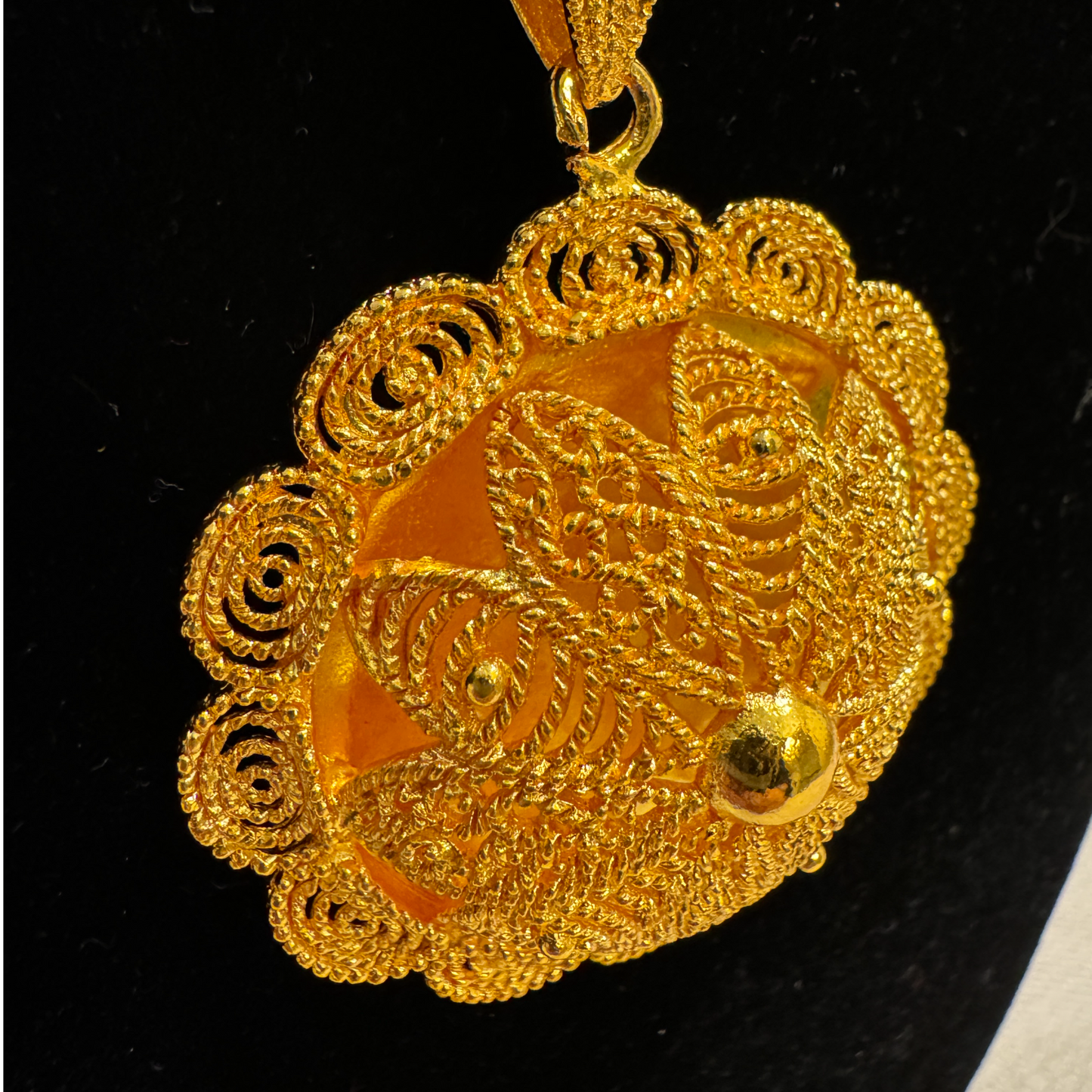 Woman’s Jewellery Set - 001 - AVAILABLE IN STORE - CONTACT US FOR PRICE