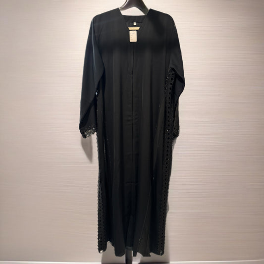 Woman’s Abaya A008 - AVAILABLE IN STORE - CONTACT US FOR PRICE