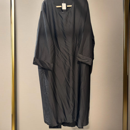Woman’s Abaya A015 - AVAILABLE IN STORE - CONTACT US FOR PRICE